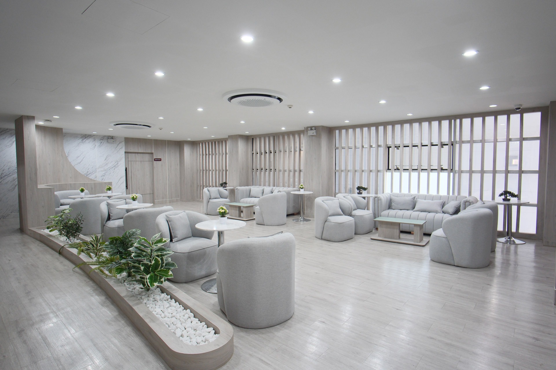 ห้องรับรอง ภิรญาคลินิก, piraya clinic