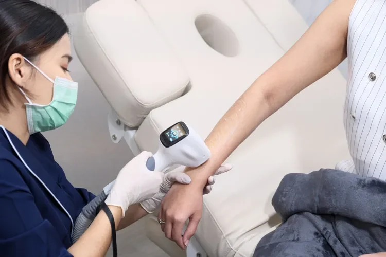 diode 01 | Piraya Clinic เมืองทอง