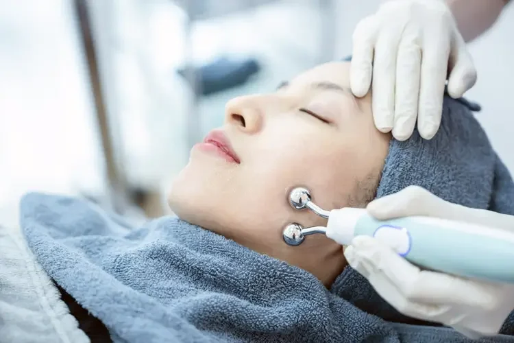 ขั้นตอนการทำ Firming Facial Treatments, ทรีตเมนท์ผิวหน้า, piraya clinic, ภิรญา คลินิก, คลิกนิกความงาม, คลินิก, ทำหน้า, หัตถการ, เมืองทอง, ทรีตเมนท์