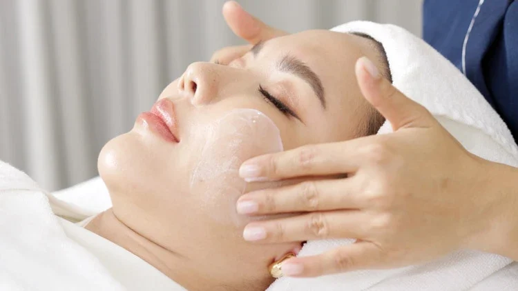ขั้นตอนการทำ Luminous Skin Detox, ดีท็อกซ์ผิว, คืนความกระจ่างใส, ทรีตเมนท์ผิวหน้า, piraya clinic, ภิรญา คลินิก, คลิกนิกความงาม, คลินิก, ทำหน้า, หัตถการ, เมืองทอง, ทรีตเมนท์