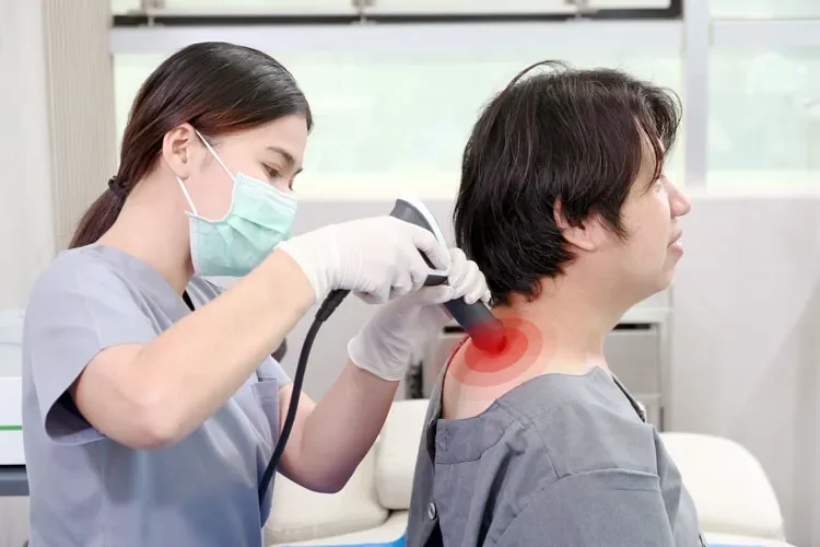 piraya clinic, ภิรญา คลินิก, คลิกนิกความงาม, คลินิก, ทำหน้า, หัตถการ, เมืองทอง, กายภาพ, กายภาพบำบัด, Shockwave Therapy